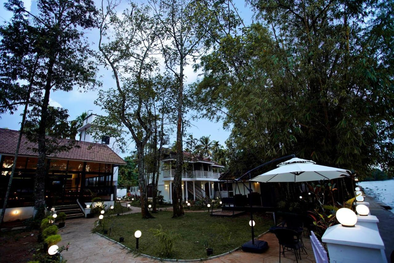 Bamboo Lagoon Backwater Front Resort Alappuzha Экстерьер фото