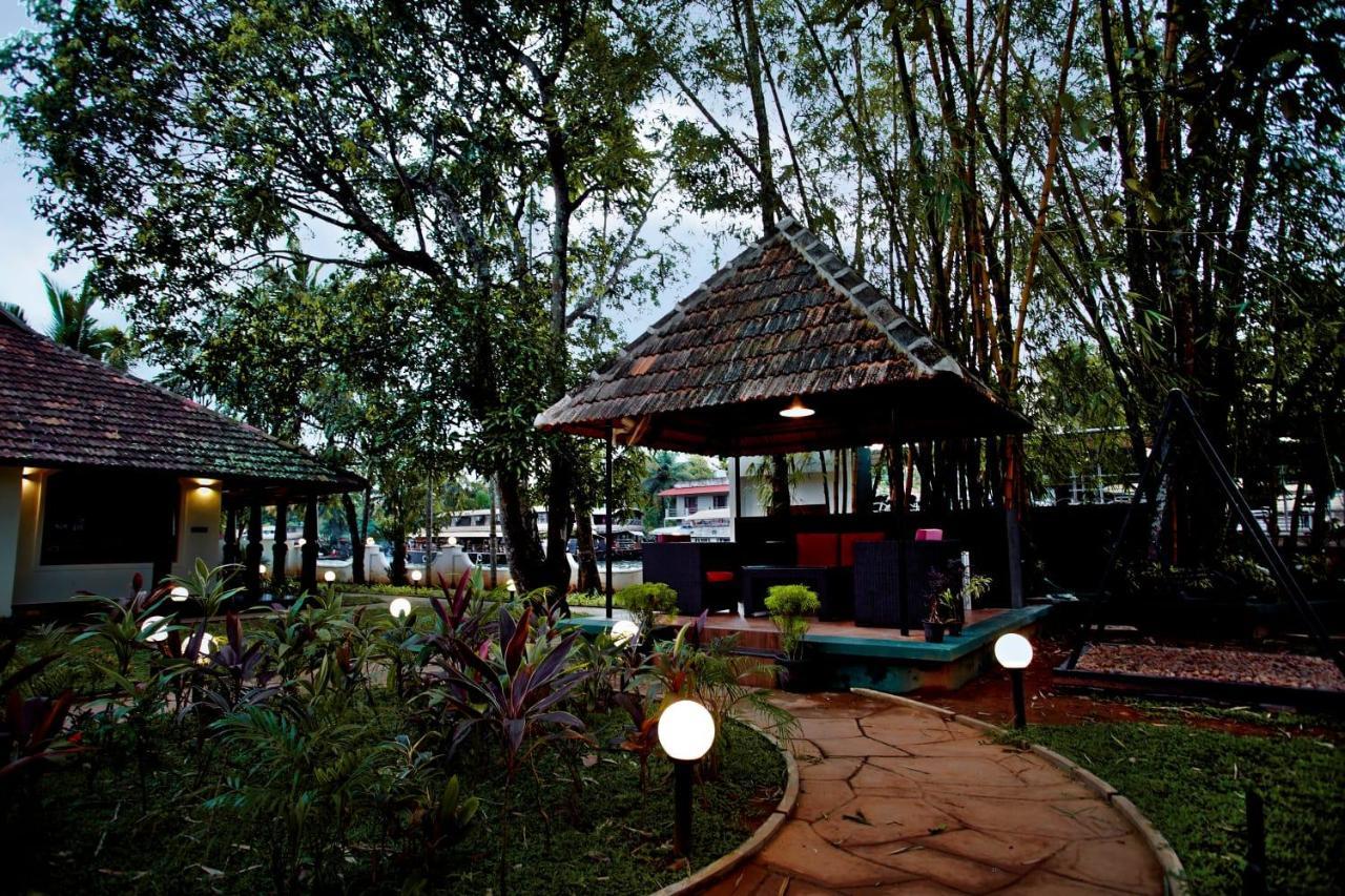 Bamboo Lagoon Backwater Front Resort Alappuzha Экстерьер фото