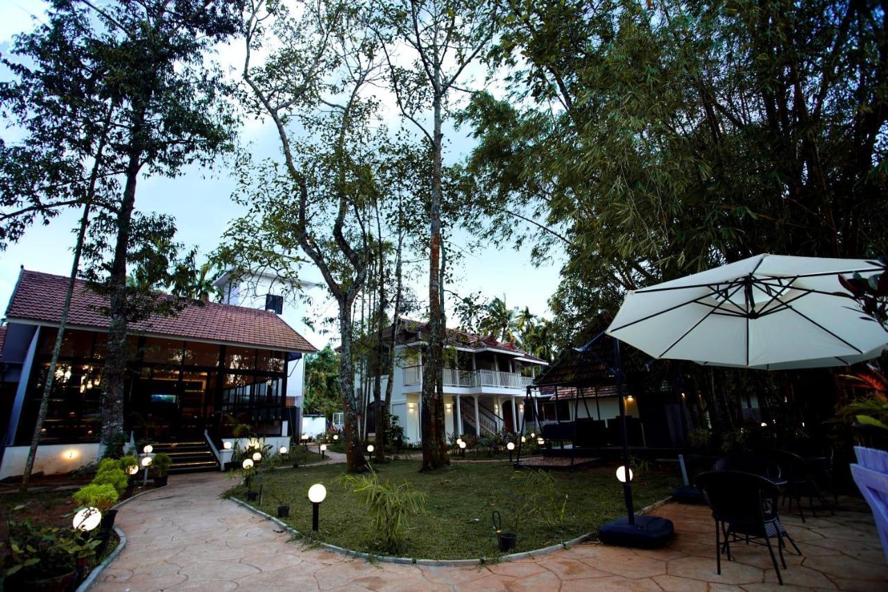 Bamboo Lagoon Backwater Front Resort Alappuzha Экстерьер фото