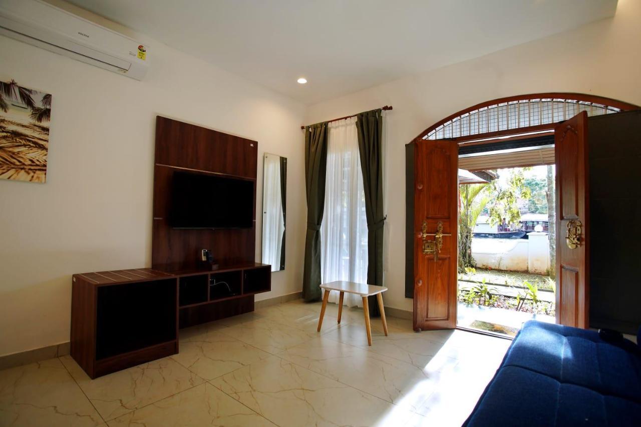 Bamboo Lagoon Backwater Front Resort Alappuzha Экстерьер фото